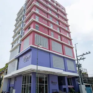 Myspace Comembo Hotel